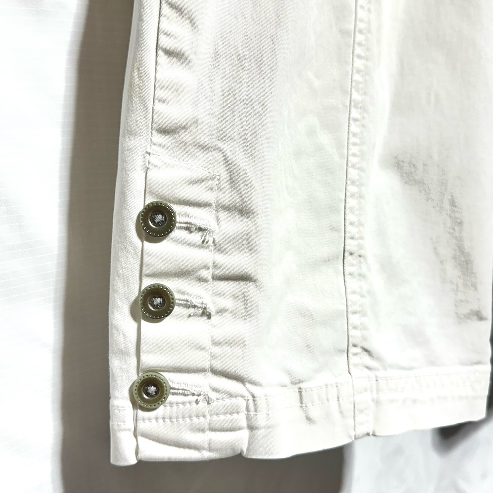 KAREN SCOTT White Stretch Capri Pants Button Hem Petite 14P - Picture 4 of 6